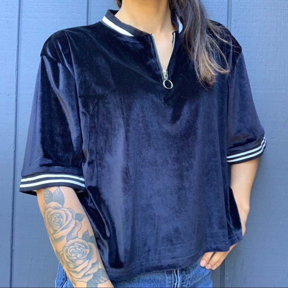 POL black velvet oversized zip-up shirt Sz M